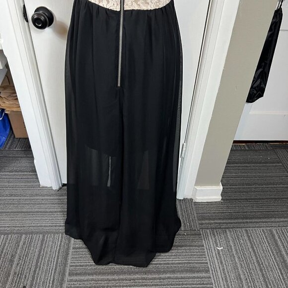 Speechless cream and black illusion maxi dress with lace bodice. Size M - Picture 5 of 9